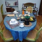 Bed And Breakfast Charonne 2