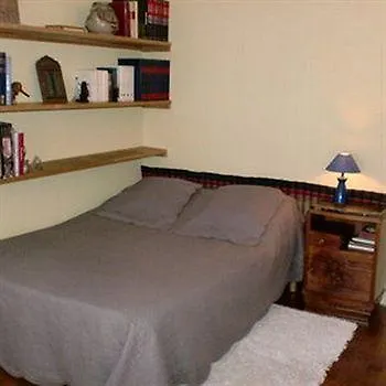 Charonne 2 Bed & Breakfast Parigi