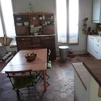 Bed & Breakfast Charonne 2 Parigi