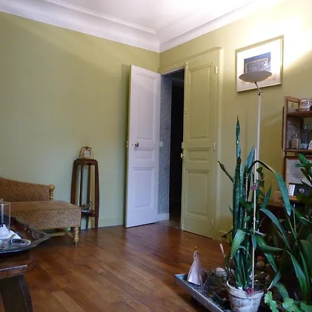 Bed & Breakfast Charonne 2 Parigi