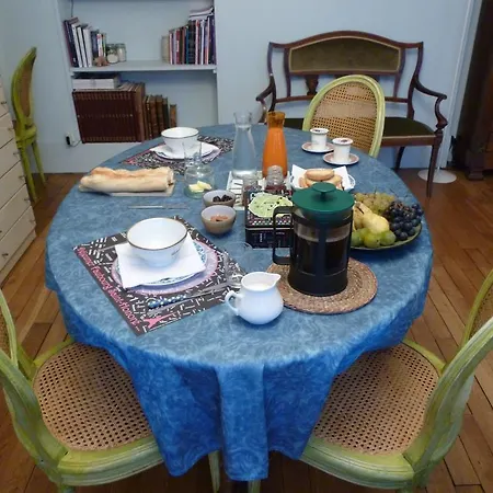 Bed & Breakfast Charonne 2 Parigi